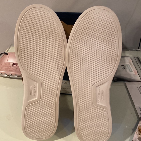 Brand new ladies sandals from Cole Haan - Picture 4 of 5